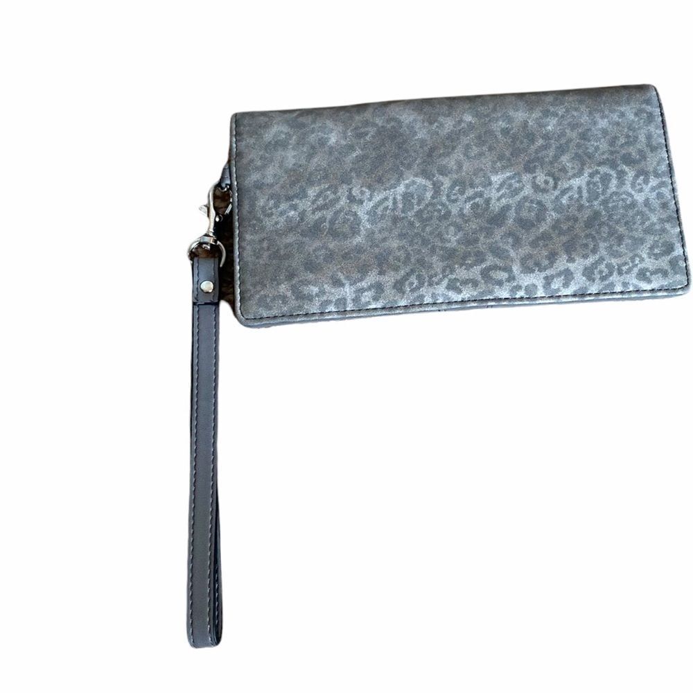 Simply Noelle Leopard Wallet - Picture 3 of 4